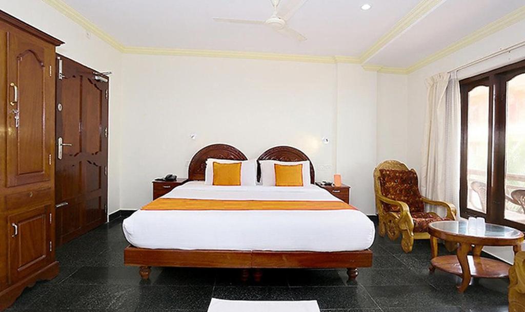 Двухместный (Улучшенный двухместный номер с 1 кроватью), FabHotel W B Resort Kovalam