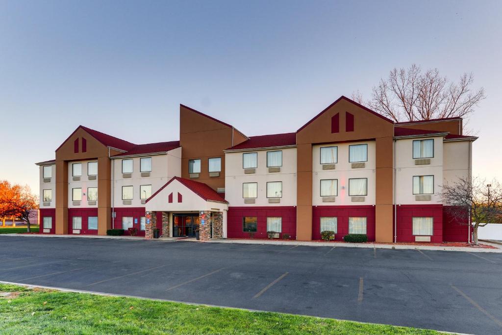 Red Roof Inn Springfield, OH photo 2