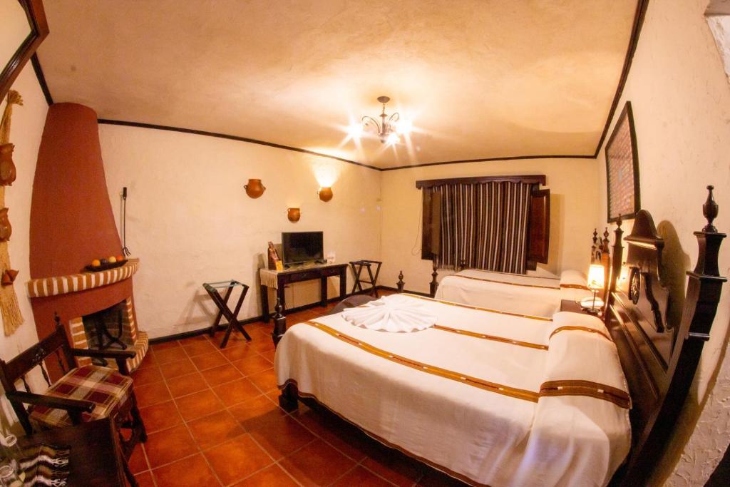 Hotel Posada de Don Rodrigo Panajachel photo 1