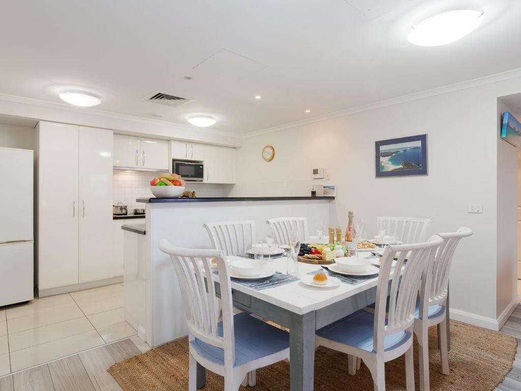 101 The Breakwater beautiful unit wi photo 4