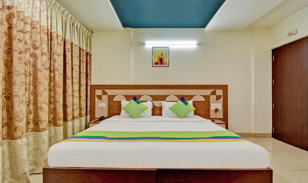 Двухместный ([Sanitized] Double Room), Hotel Raj Elegance - Manayata Tech Park