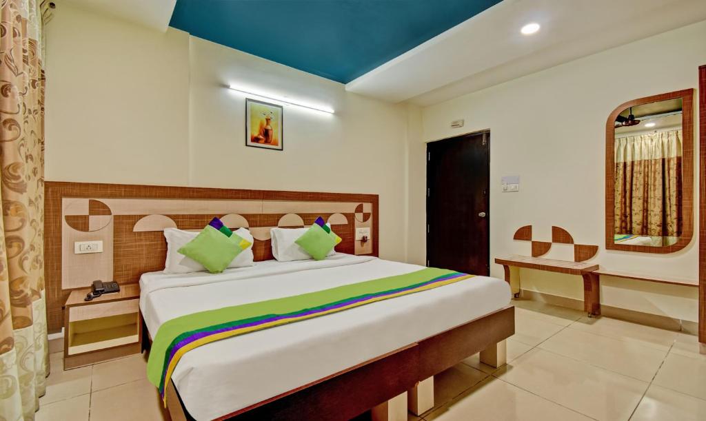 Двухместный ([Sanitized] Double Room), Hotel Raj Elegance - Manayata Tech Park