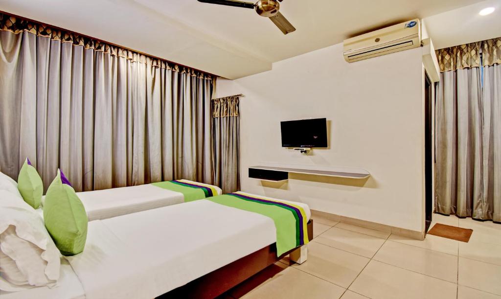 Двухместный ([Sanitized] Standard Double Room), Hotel Raj Elegance - Manayata Tech Park