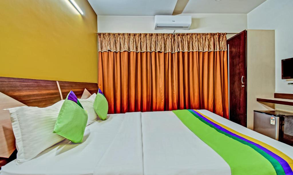 Двухместный ([Sanitized] Standard Double Room), Hotel Raj Elegance - Manayata Tech Park