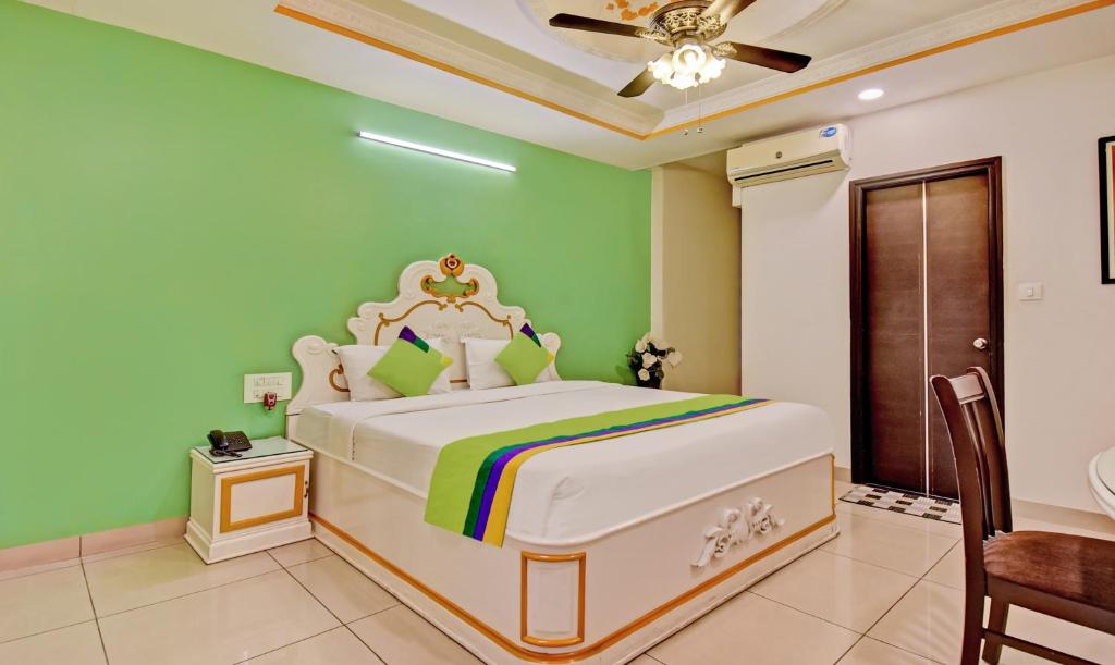 Двухместный ([Sanitized] Deluxe Double Room), Hotel Raj Elegance - Manayata Tech Park