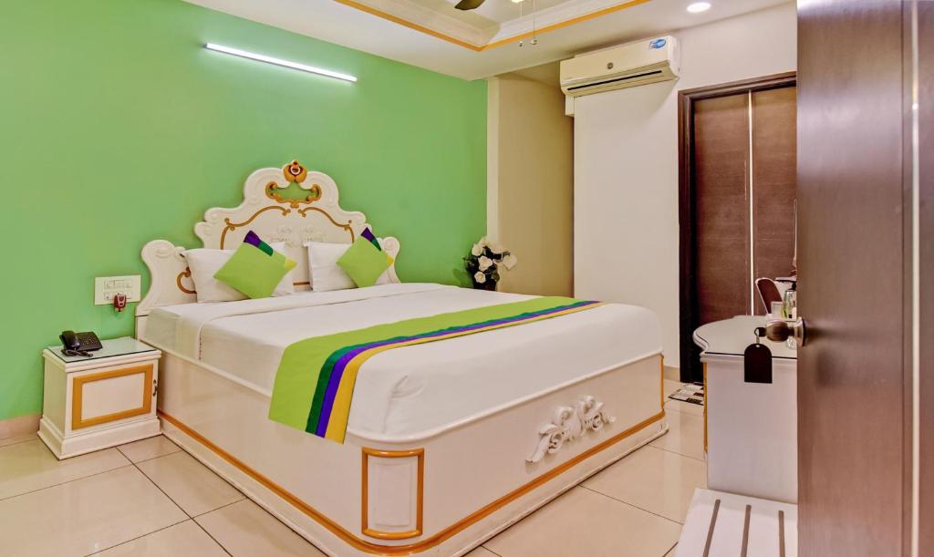 Двухместный ([Sanitized] Deluxe Double Room), Hotel Raj Elegance - Manayata Tech Park
