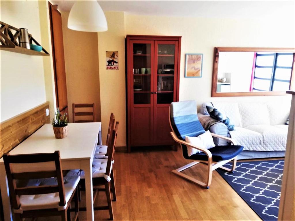 Apartamento a pie de pistas en la Molina photo 3