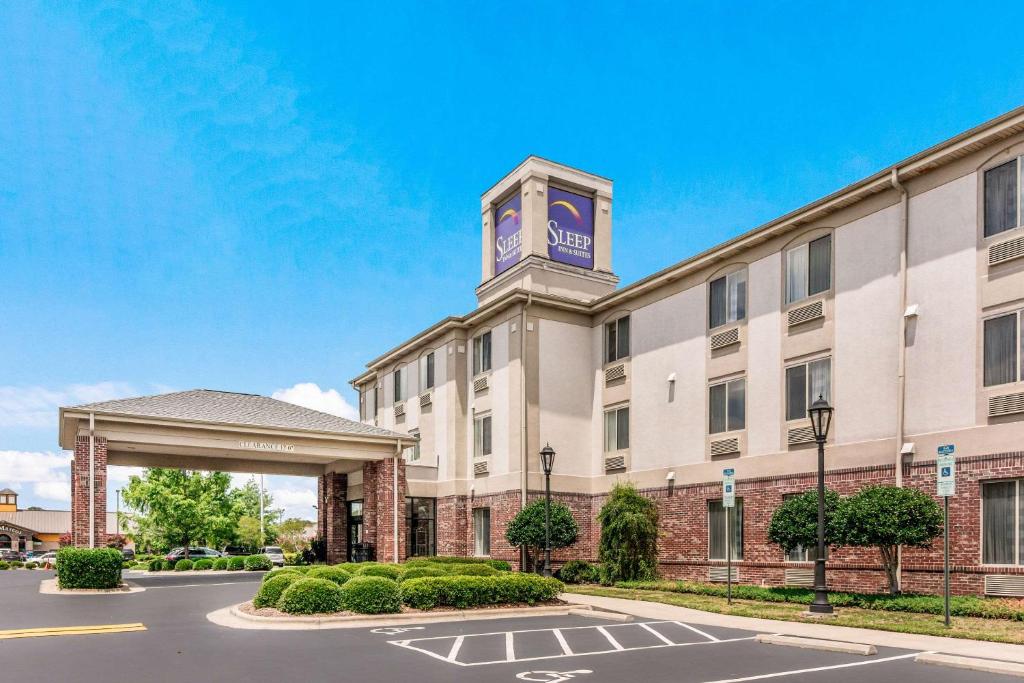 Sleep Inn & Suites Smithfield near I-95 image