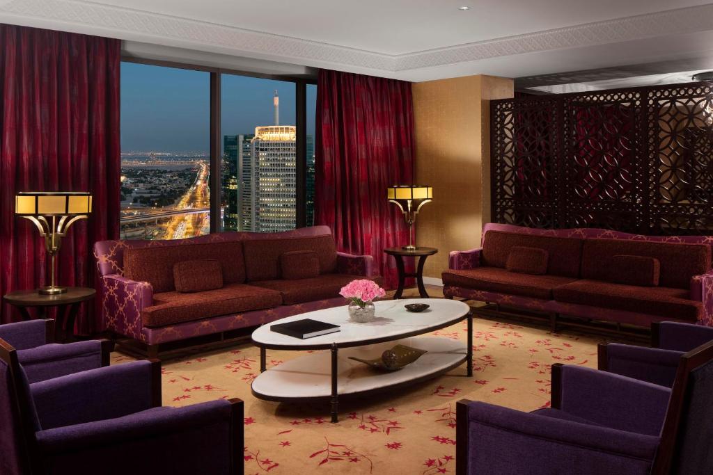 Сьюит (Президентский люкс с 2 спальнями), Отель The H Dubai