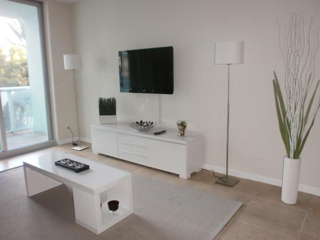 THE TIDES on MIAMI HOLLYWOOD photo 3
