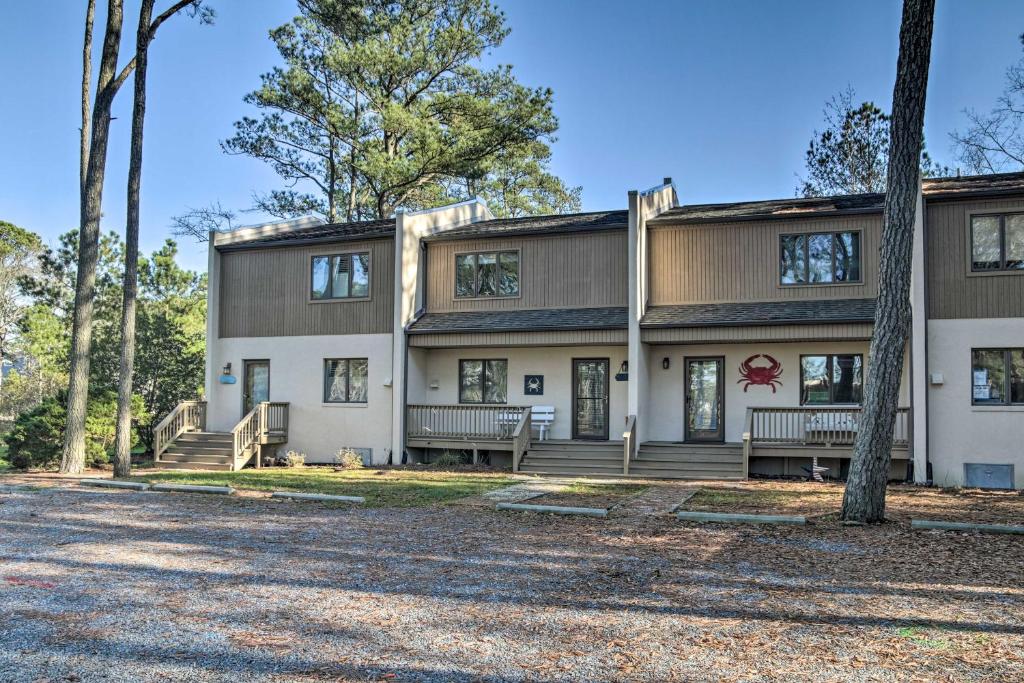 Townhome with Outdoor Shower Less Than 1 Mile to Downtown photo 2