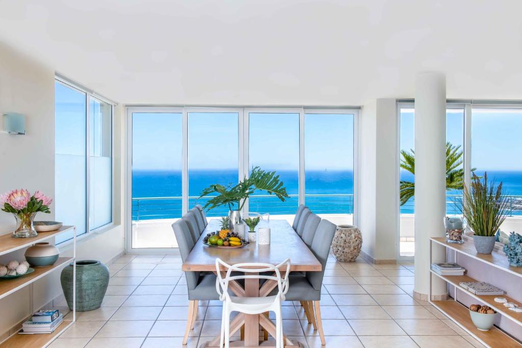 Bay Reflections Camps Bay Luxury Serviced Apartments photo 2