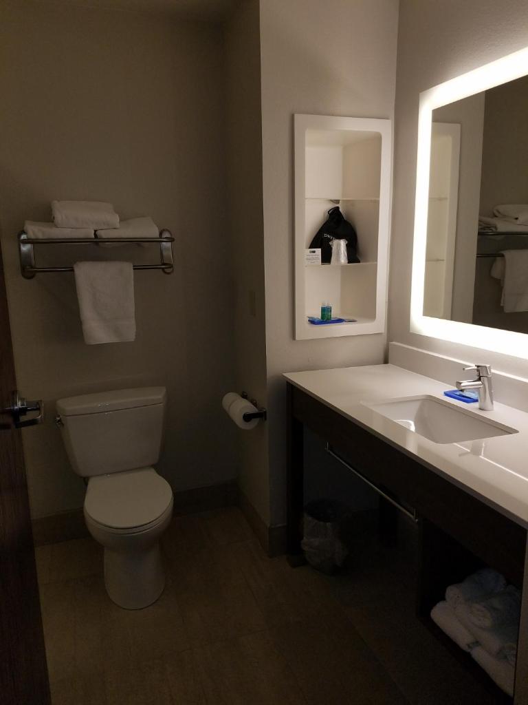 Holiday Inn Express Rolla, an IHG Hotel photo 2