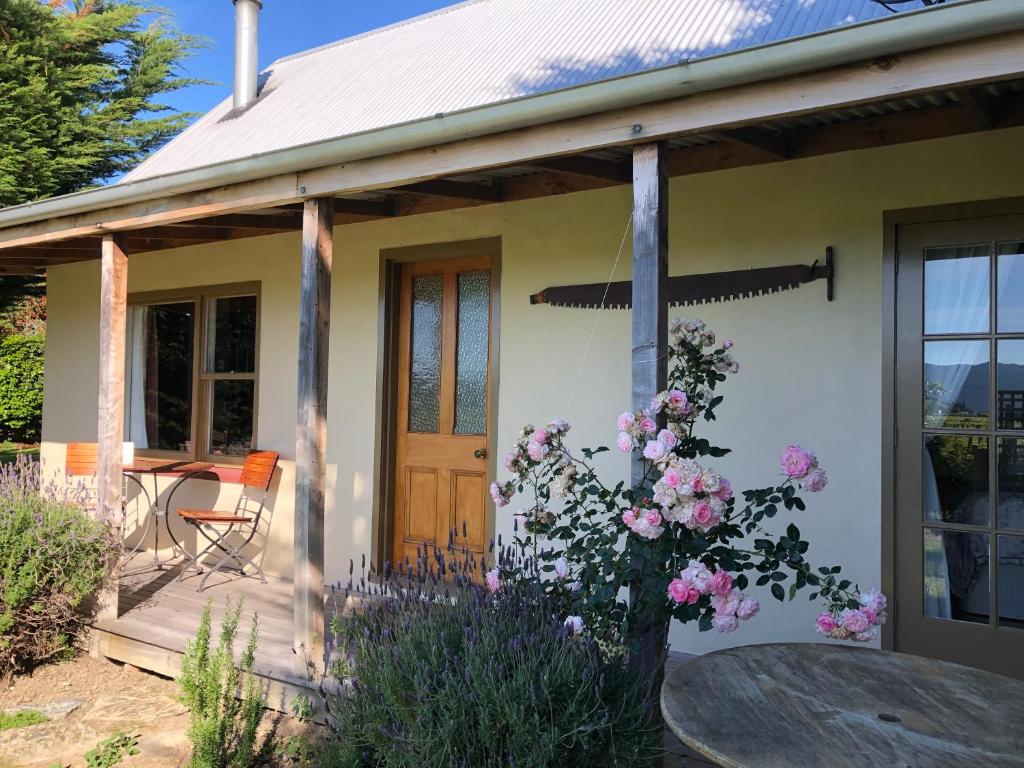 St Leonards Vineyard Cottages photo 2