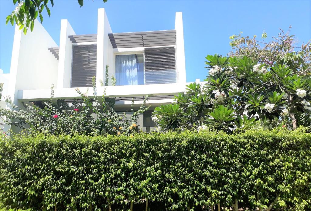 Вилла (Вилла с 4 спальнями и видом в сад), The Hidden Long Beach Villas