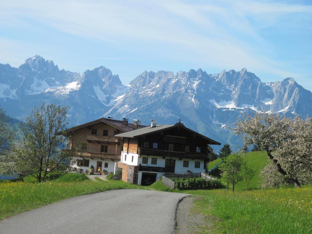 Ferienwohnung Hahnenkammblick photo 1