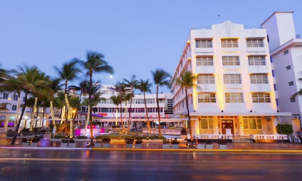 Clevelander Hotel – Adults Only image