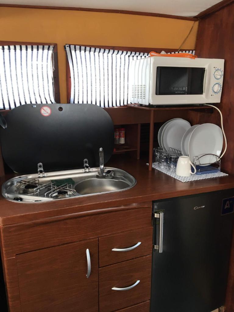 Home Boat photo 2