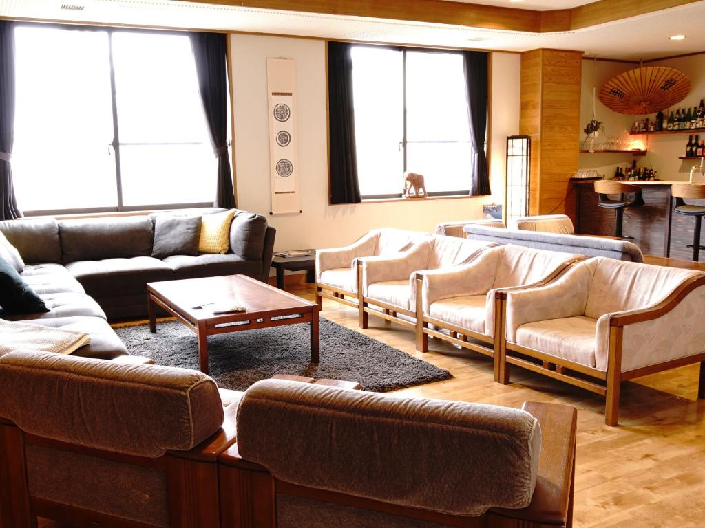 Refre Hotel photo 3