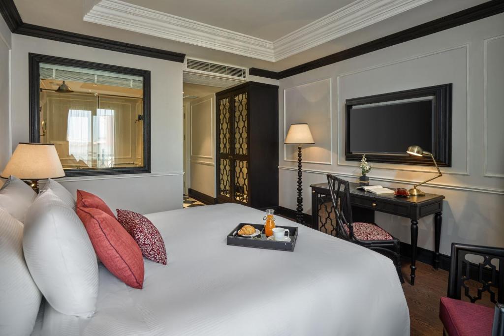 Двухместный (Двухместный номер с 1 кроватью и балконом), Aira Boutique Hanoi Hotel & Spa