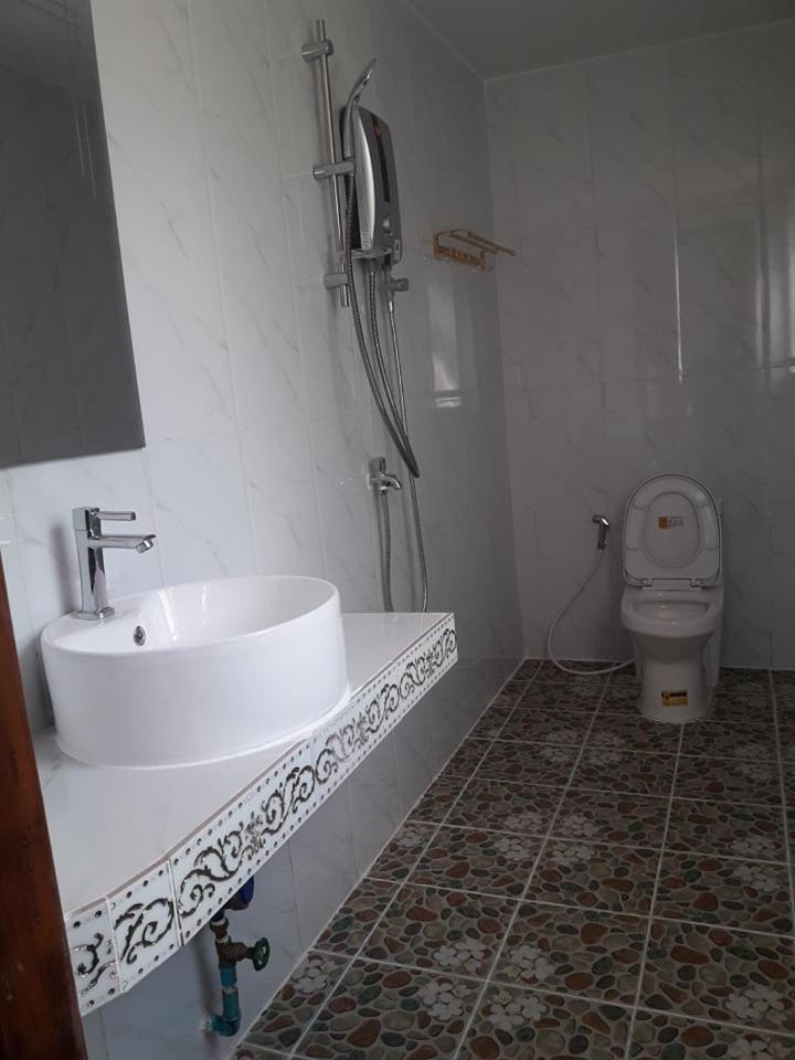 Khun Pich Apartments photo 3