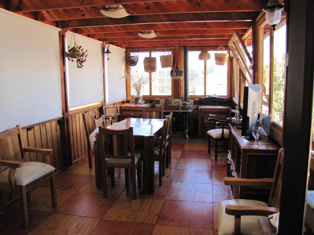 Hostal Antumulen photo 2