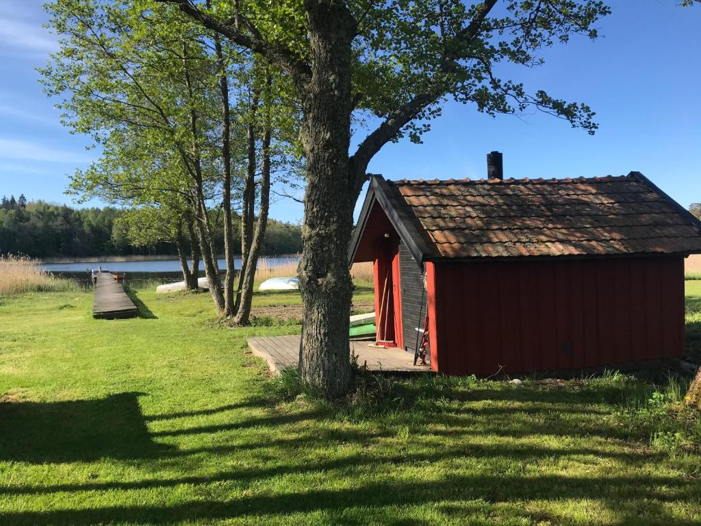 Nice holiday house at horse farm with lake and sauna photo 2