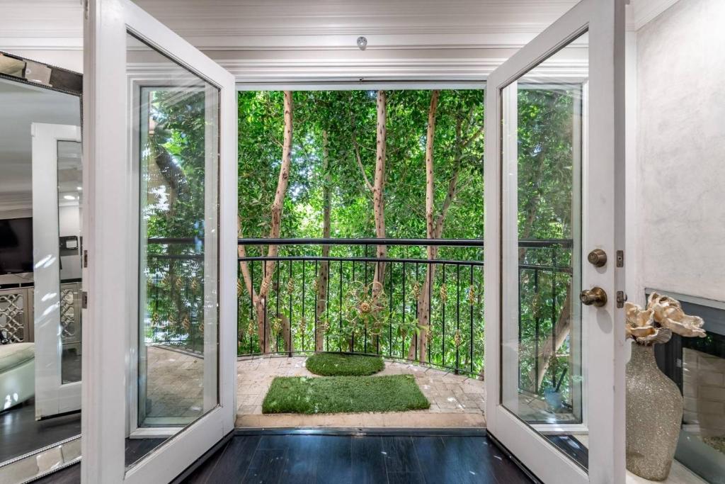 Barham Boutique Townhouse image