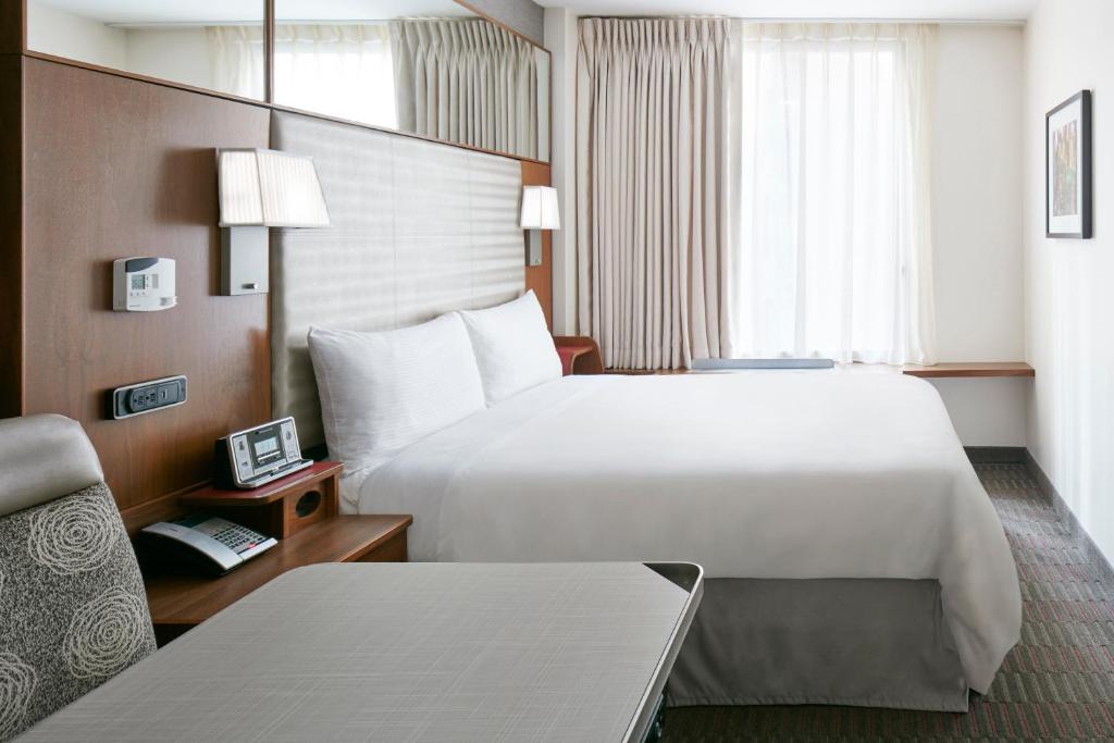 Club Quarters Hotel, Grand Central image