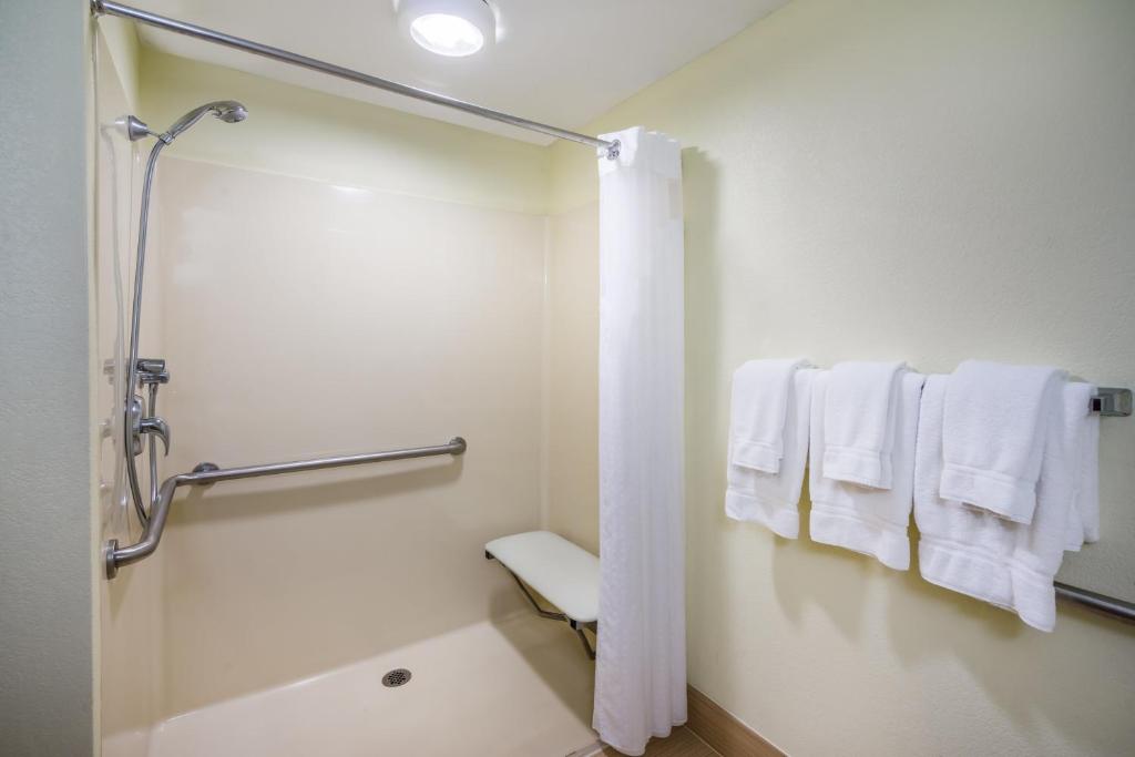 Holiday Inn Express North East by IHG - Tap to explore photos