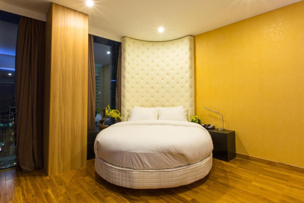 Сьюит (Дизайнерский люкс с бесплатным мини-баром), Bay Hotel Ho Chi Minh