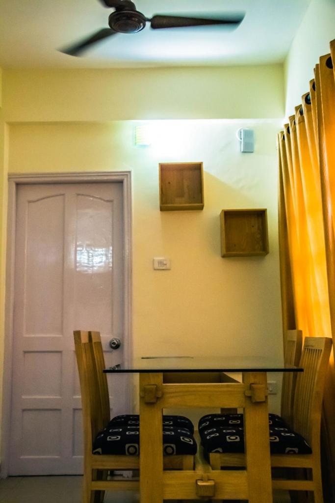 Апартаменты (Апартаменты Делюкс), Utopia Holiday 1bhk Service Apartment