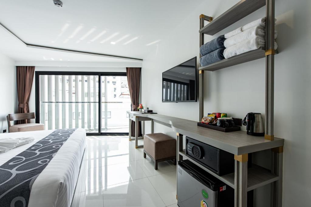 Двухместный (Номер Делюкс с кроватью размера «queen-size»), blackwoods Hotel Pattaya