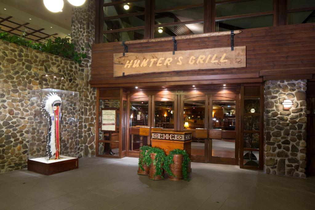 Disney Sequoia Lodge photo 2