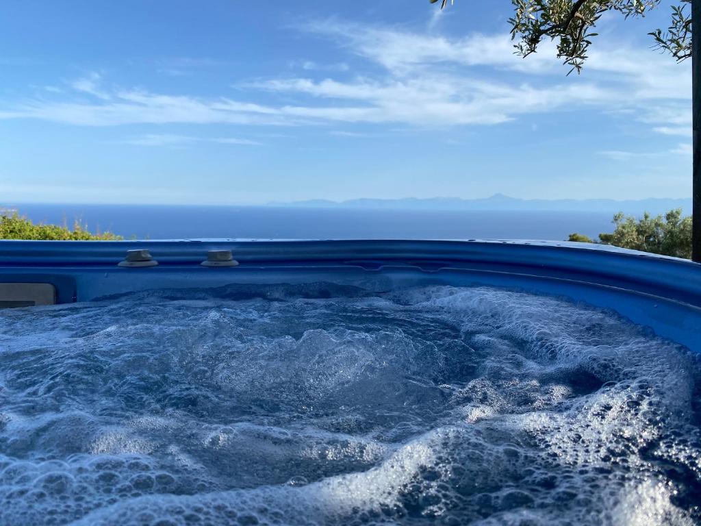 The Infinity 180 Luxury Suites photo 2