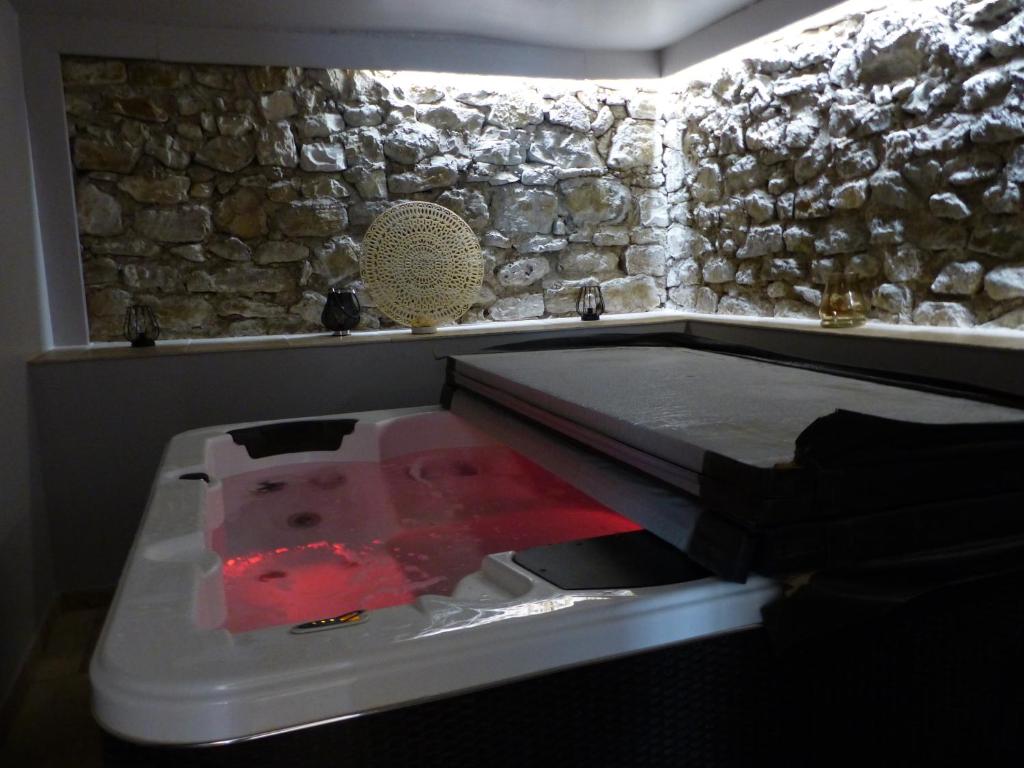 La fontaine de rocoule photo 3