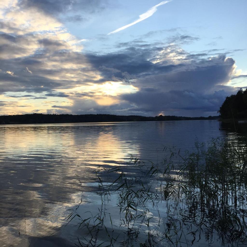 Sustainable and soulful close to lake photo 2