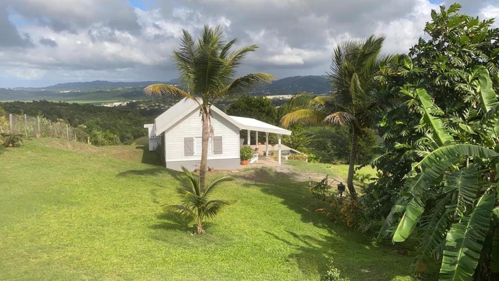 Villa 1 de standing 80m2 avec piscine et vue imprenable sur la mer et sur la campagne photo 1