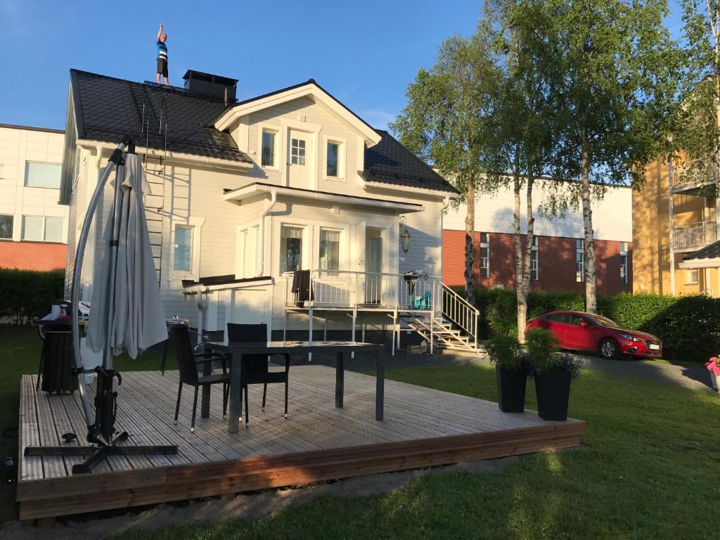 Moderni talo Tornion keskustassa Room Type - Villa