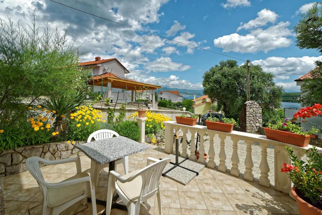 Apartments Vedrana photo 2