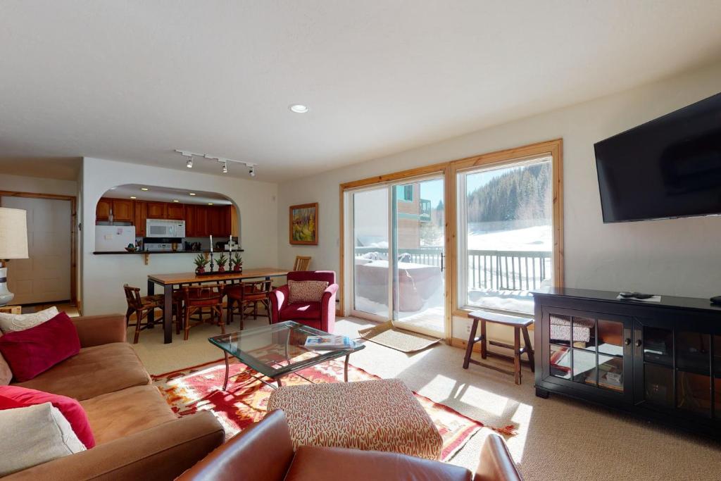 Cute 2 Bedroom East Vail Condo #1202 with Shuttle photo 2