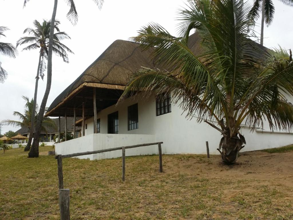 Blue Moon Beach Holiday Resort photo 2