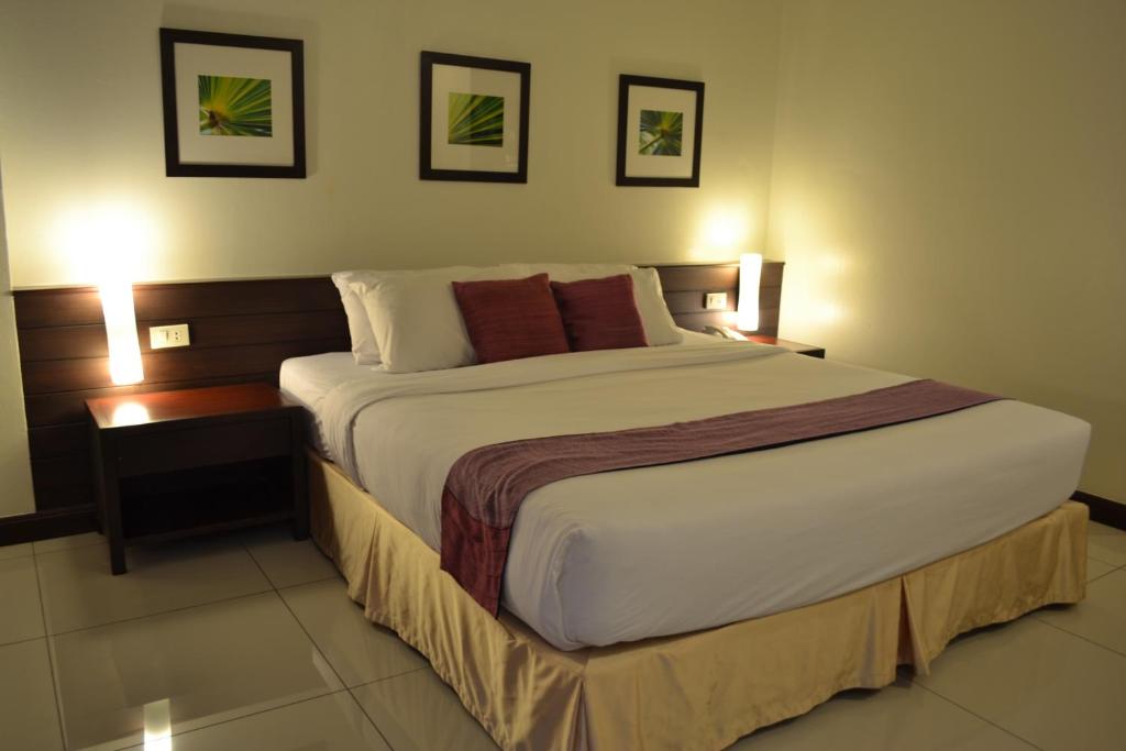 Grand Hotel photo 3