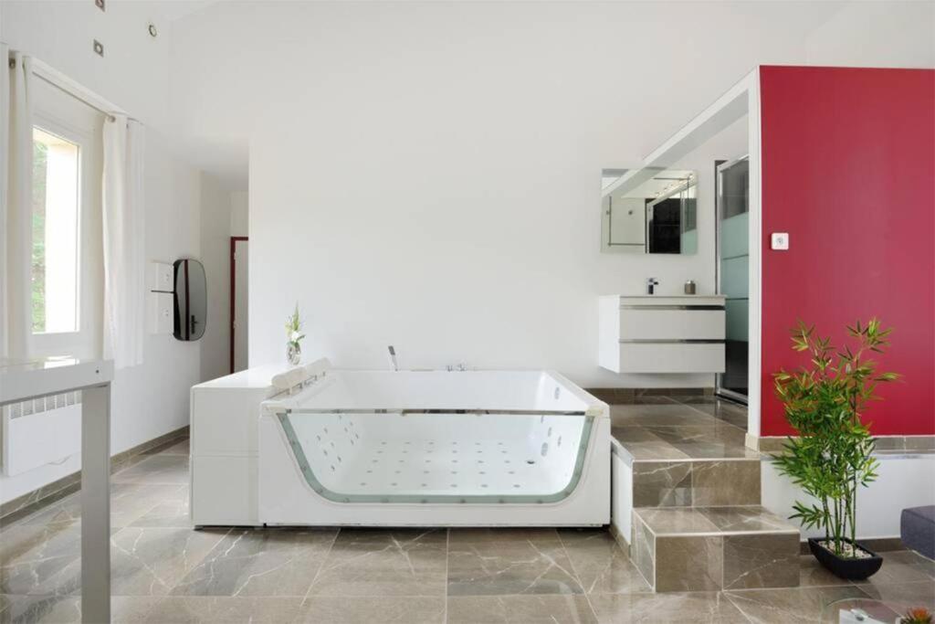 La suite de Mont-Vert (Jacuzzi privatif) photo 2