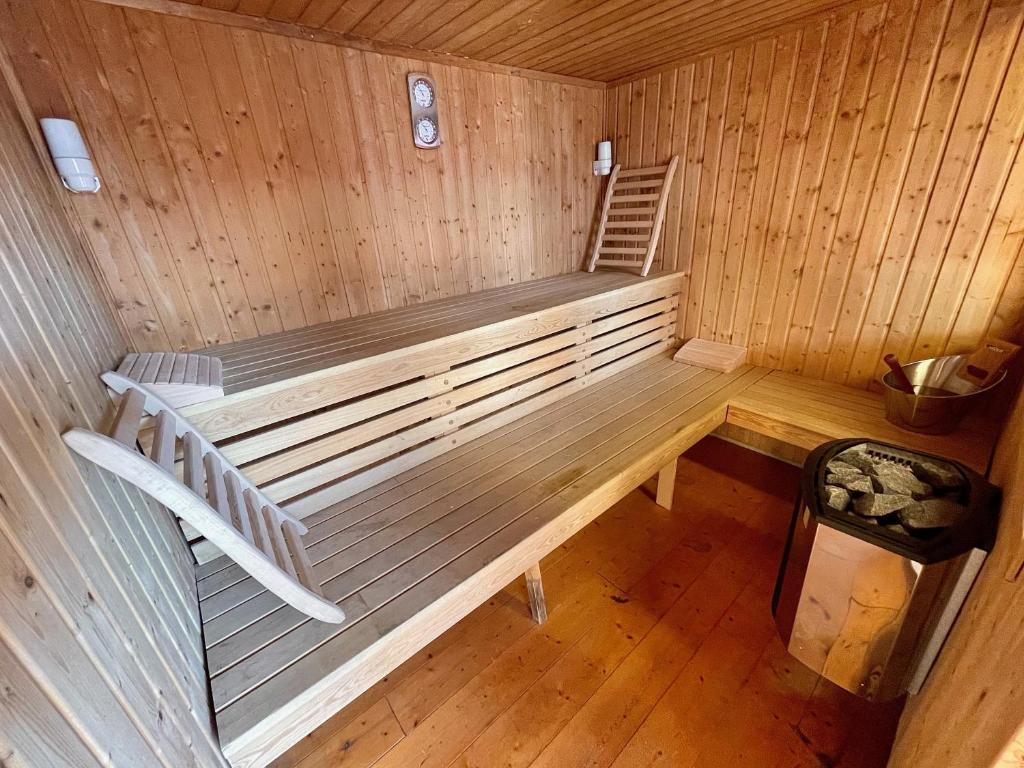 Villa 200m2 avec PISCINE chauffée & SPA & sauna & kota-grill photo 1