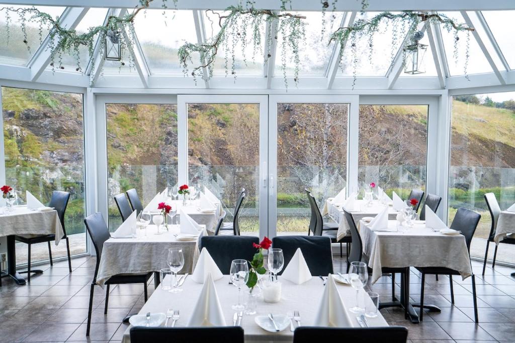 Frost and Fire Hotel photo 2