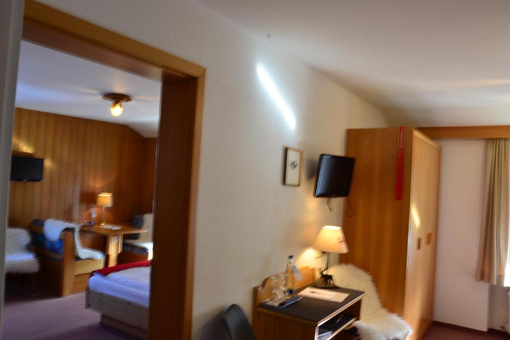 Hotel Jägerhof garni photo 1