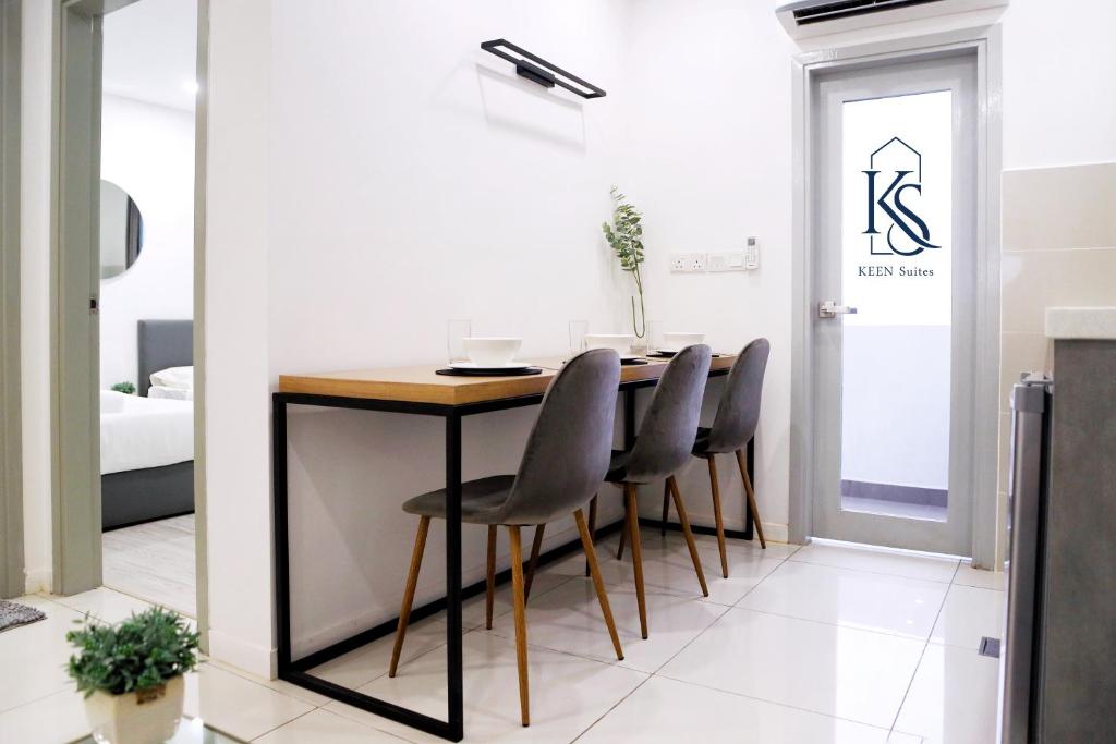 KEEN Suites@Sutera Avenue photo 1