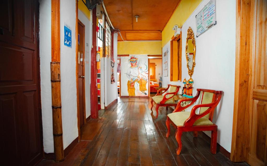 Colonial House Inn photo 1