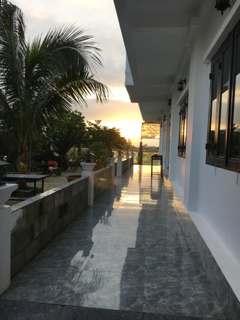 Двухместный (Двухместный номер с 1 кроватью и балконом), Ngọc Homestay Phú Yên